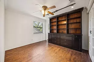 20 Town Oaks Pl, Bellaire, TX 77401 - Photo 35