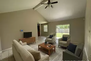 12515 Gotham Dr, Houston, TX 77089 - Photo 5