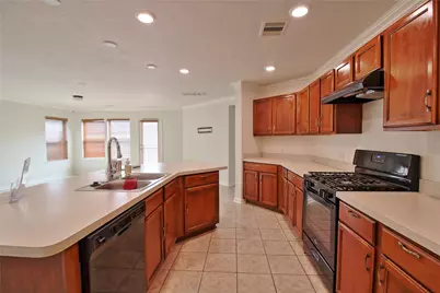 6714 Lindale Springs Lane, Katy, TX 77449 - Photo 19