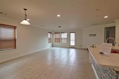 6714 Lindale Springs Lane, Katy, TX 77449 - Photo 11