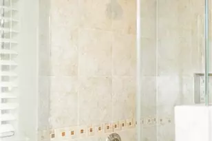 11710 Glenway Dr, Houston, TX 77070 - Photo 15