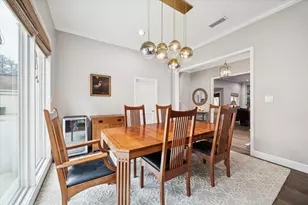 242 Vanderpool Ln, Houston, TX 77024 - Photo 11