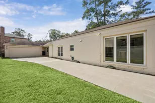 242 Vanderpool Ln, Houston, TX 77024 - Photo 35