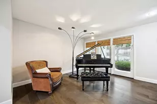 242 Vanderpool Ln, Houston, TX 77024 - Photo 15