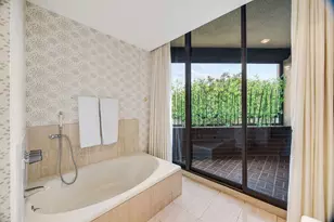 5555 Del Monte Dr, Houston, TX 77056 - Photo 25