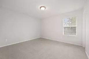 218 Skybranch Ct, Conroe, TX 77304 - Photo 35