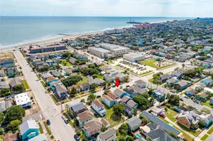 1418 Ave M 1/2, Galveston, TX 77550 - Photo 35