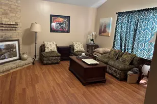 12412 Garden Estate St, Houston, TX 77072 - Photo 11