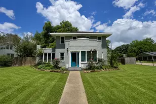 719 N Resident St, Wharton, TX 77488 - Photo 1