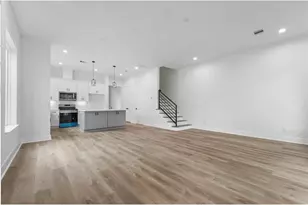 5518 Cortlandt St, Houston, TX 77076 - Photo 13