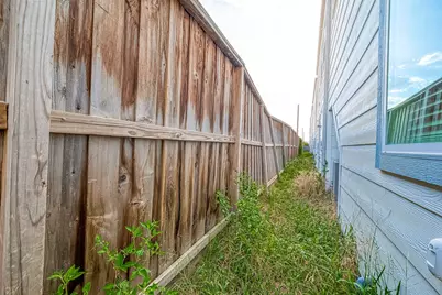 7703 Rainbow Close Lane, Houston, TX 77055 - Photo 41