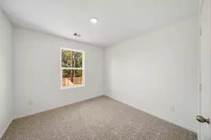 606 N Broadway St, China, TX 77613 - Photo 25