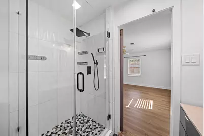 10151 Brinwood Drive, Houston, TX 77043 - Photo 19