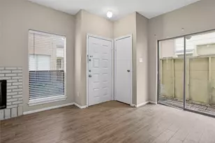 8299 Cambridge St, Houston, TX 77054 - Photo 9