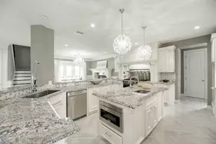 10887 Decatur St, Willis, TX 77318 - Photo 15