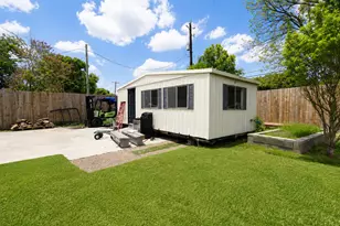 7718 Hiawatha Dr, Houston, TX 77036 - Photo 23