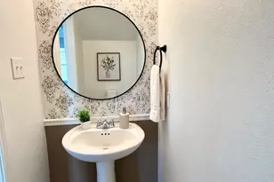 11803 Red Hummingbird Dr, Houston, TX 77047 - Photo 5