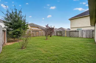 11803 Red Hummingbird Dr, Houston, TX 77047 - Photo 21