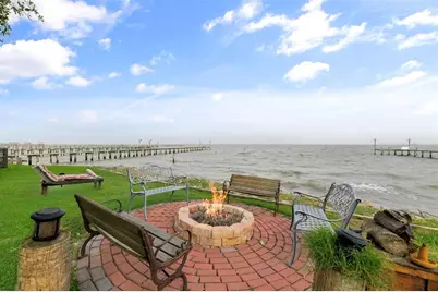 1121 6th Street, San Leon, TX 77539 - Photo 5