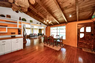 1121 6th Street, San Leon, TX 77539 - Photo 9