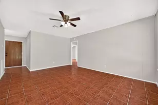 5319 Ridge Turn Dr, Houston, TX 77053 - Photo 9