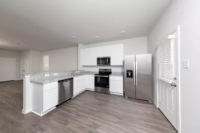8119 Burnt Orchid Drive, Houston, TX 77016 - Photo 5