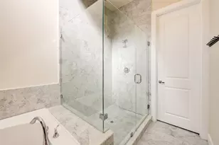 1222 W Dallas St, Houston, TX 77019 - Photo 43