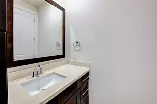 1222 W Dallas St, Houston, TX 77019 - Photo 9