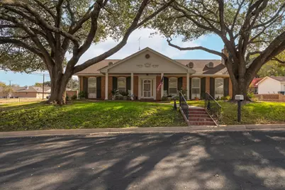 608 Bohlmann Avenue, Schulenburg, TX 78956 - Photo 47