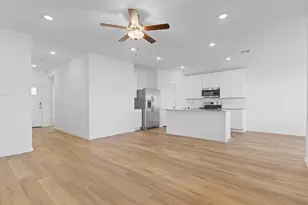 1626 Knox Hill Path, Iowa Colony, TX 77583 - Photo 11