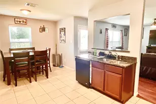 2522 Tracy Ln, Highlands, TX 77562 - Photo 17
