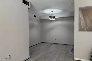 1311 Antoine Dr, Houston, TX 77055 - Photo 9