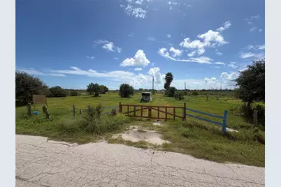 12123 Ostermeyer Road, Galveston, TX 77554 - Photo 5