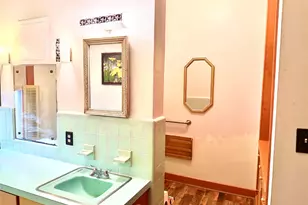 607 W Fox St, Caldwell, TX 77836 - Photo 9