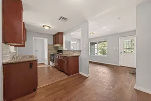 10506 Buffum St, Houston, TX 77051 - Photo 13