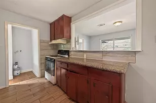 10506 Buffum St, Houston, TX 77051 - Photo 9