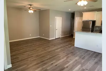 413-415 Hurst Street, Angleton, TX 77515 - Photo 13