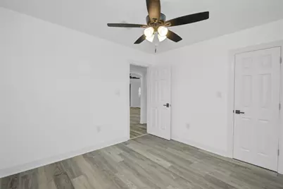524 Magnolia Street, Lake Jackson, TX 77566 - Photo 21