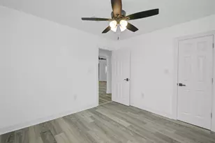 524 Magnolia St, Lake Jackson, TX 77566 - Photo 21