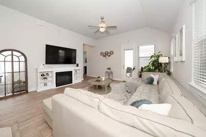 150 Solana Point Drive, Katy, TX 77493 - Photo 21