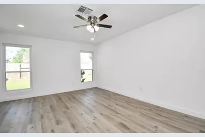 1911 Long Barrel Lane, Missouri City, TX 77489 - Photo 9