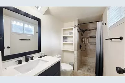 9809 Richmond Avenue #C13, Houston, TX 77042 - Photo 21