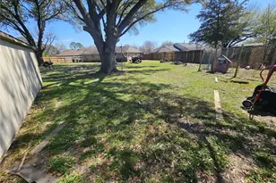 7422 Yellow Pine Dr, Houston, TX 77040 - Photo 5