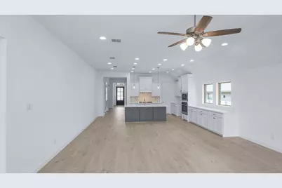 9035 Babbling Brook Drive, Montgomery, TX 77316 - Photo 9