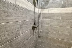 220 Brown St, West Columbia, TX 77486 - Photo 9