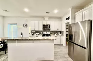 220 Brown St, West Columbia, TX 77486 - Photo 15