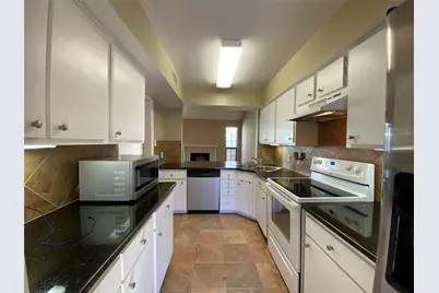 751 Bering Drive #B, Houston, TX 77057 - Photo 11