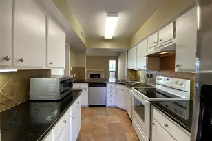 751 Bering Dr, Houston, TX 77057 - Photo 11