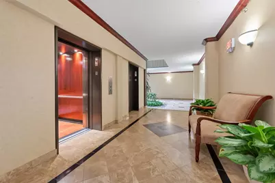 661 Bering Drive #409, Houston, TX 77057 - Photo 5