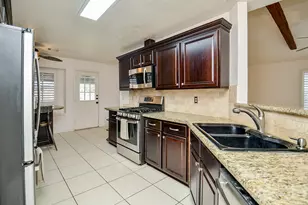 2902 Silent Dr, Sugar Land, TX 77498 - Photo 9